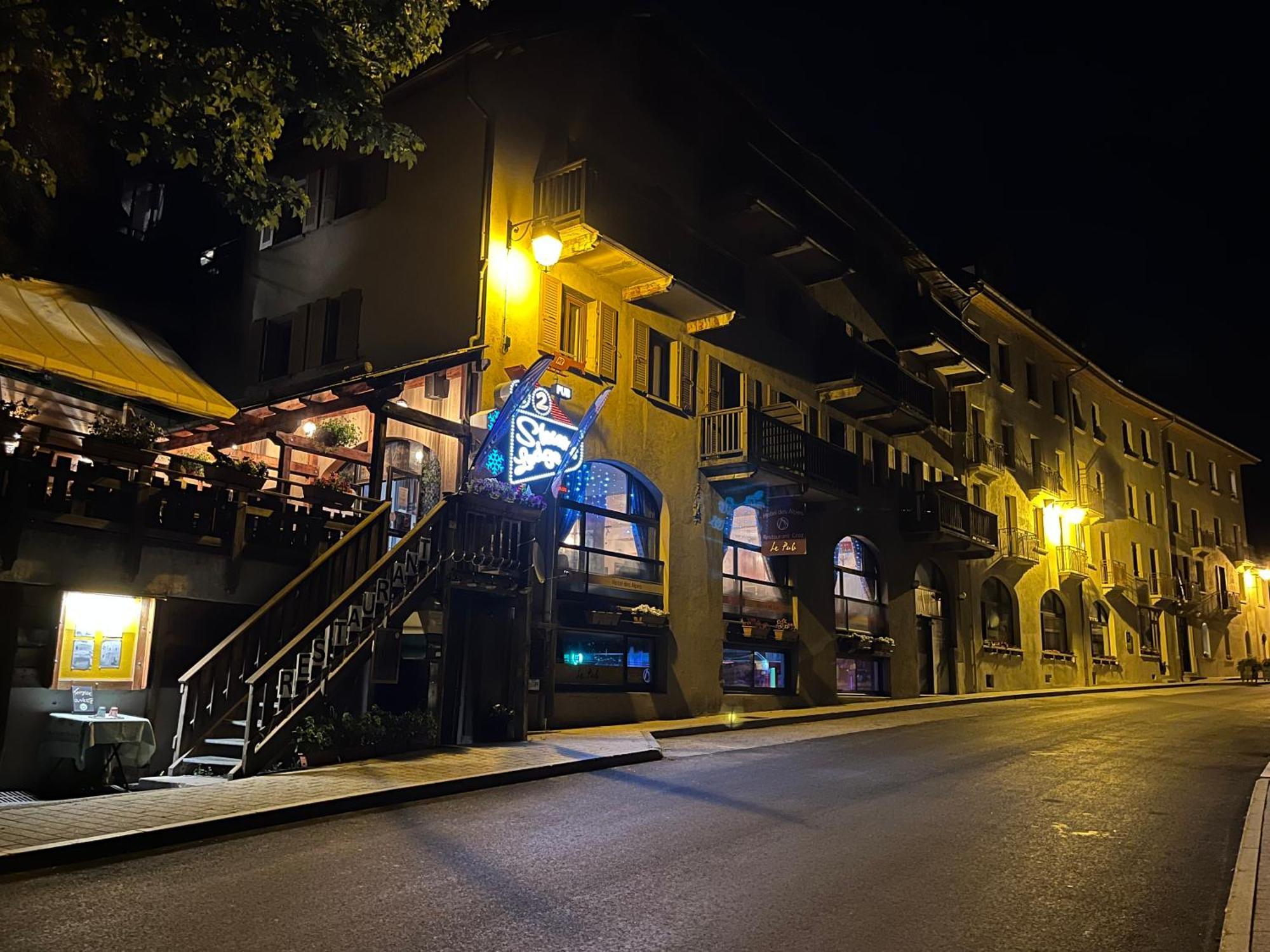 Hotel Des Alpes - Skiers & Bikers Lodge لا غراف المظهر الخارجي الصورة