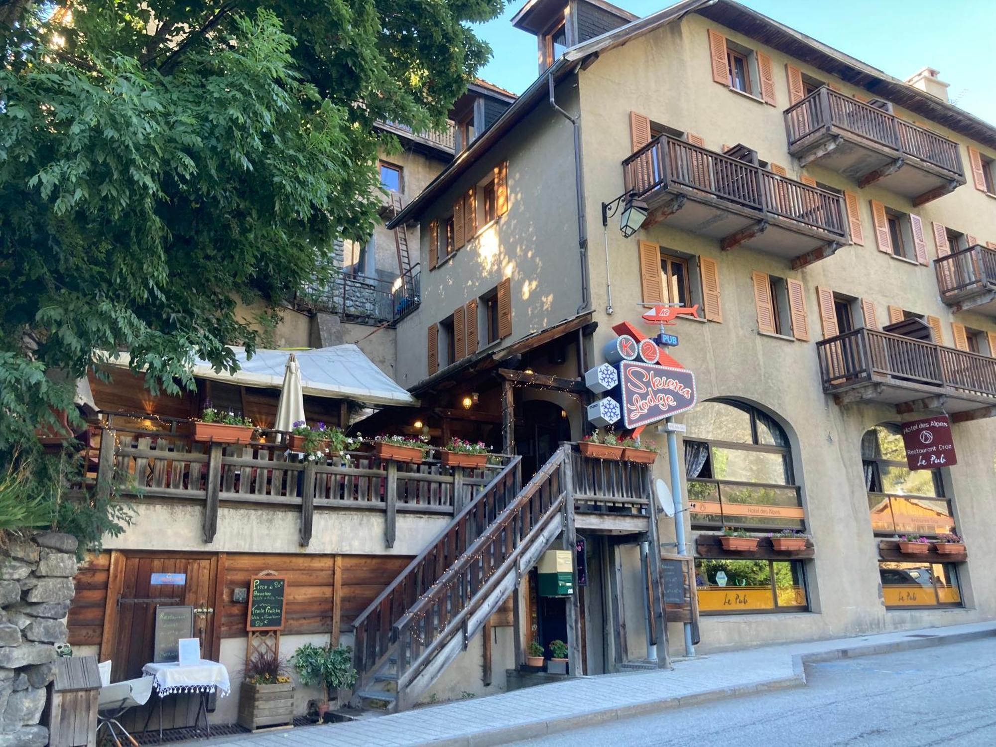 Hotel Des Alpes - Skiers & Bikers Lodge لا غراف المظهر الخارجي الصورة